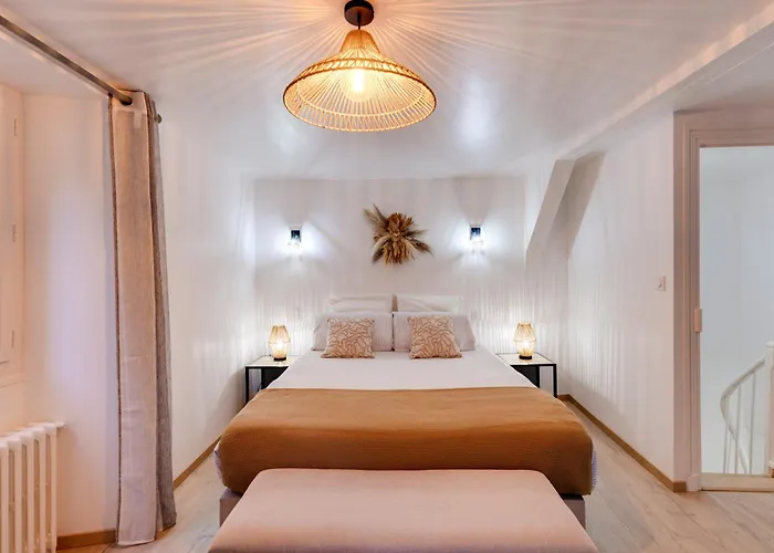 Apartment Le Papucie-hyper-centre Sarlat, Charme Et Confort Sarlat-la-Caneda